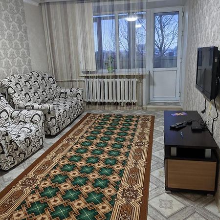 Квартира В Районе Жд Вокзала ชูชินสก์ ภายนอก รูปภาพ
